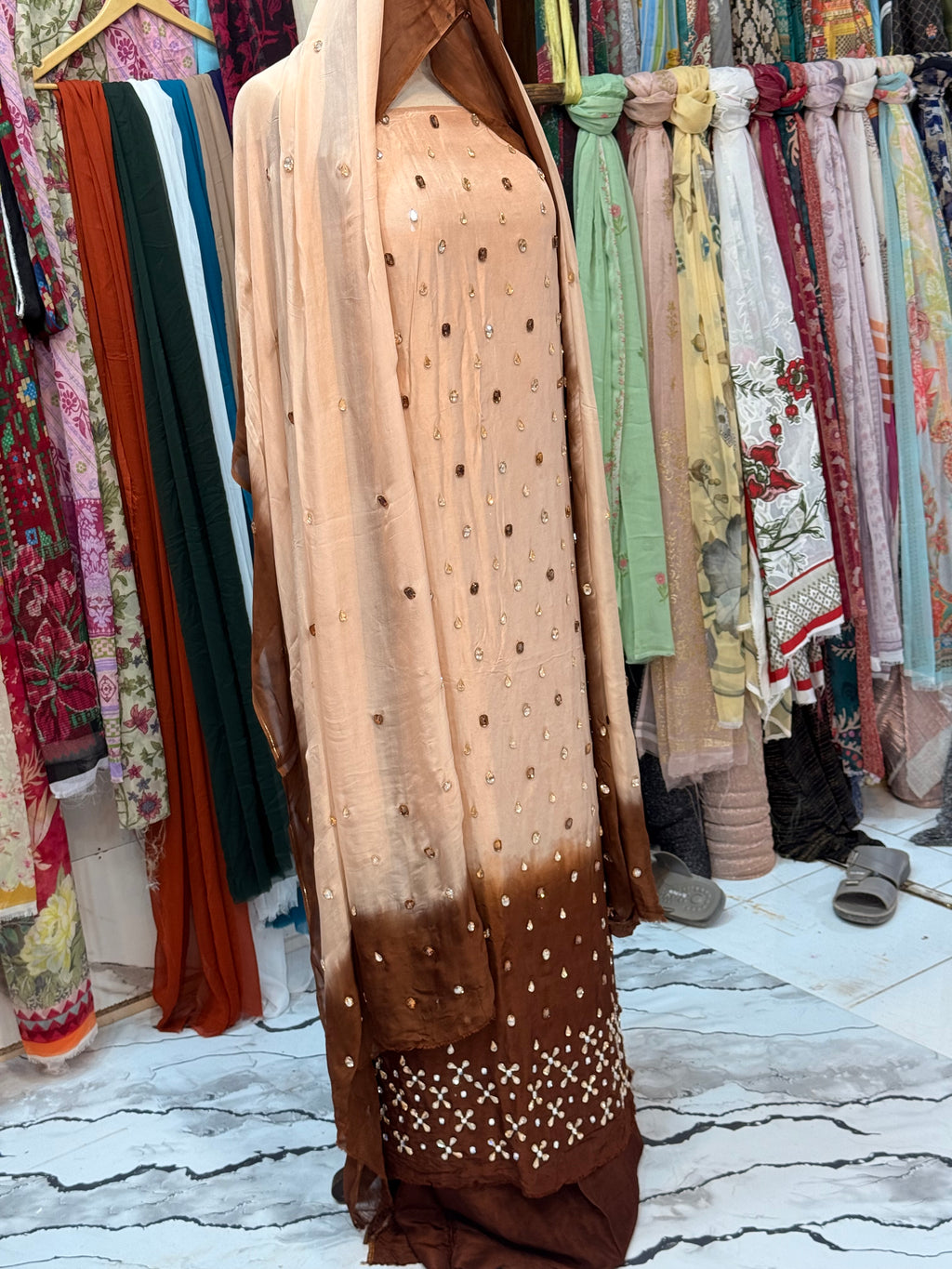 Hamd Embellished Dress (unstich)