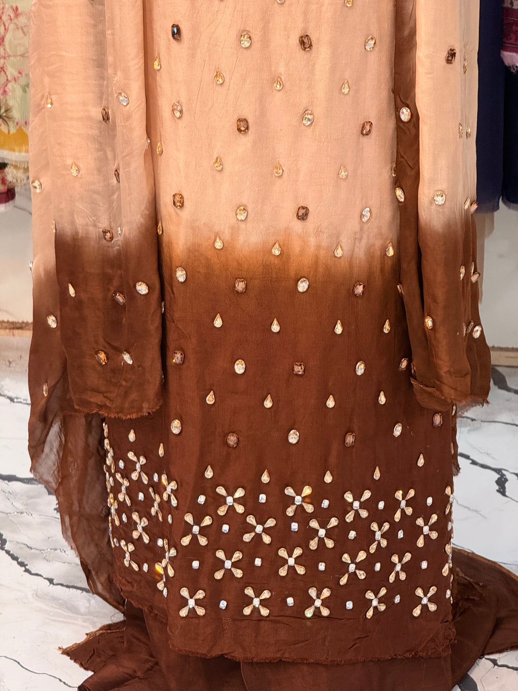 Hamd Embellished Dress (unstich)